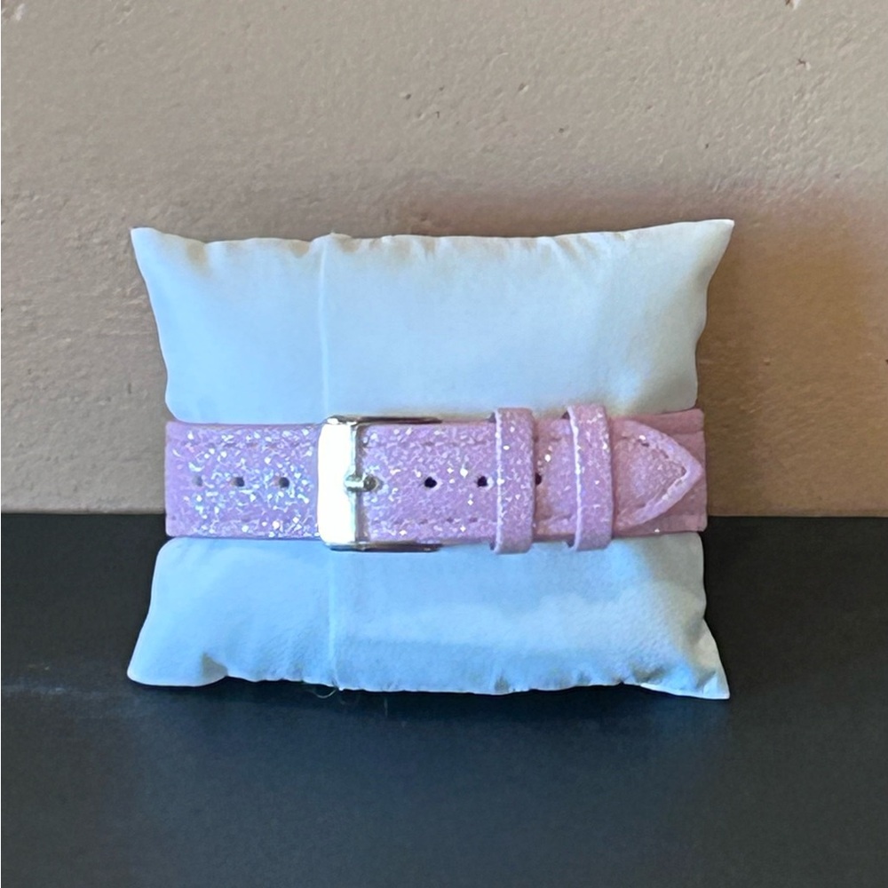 Hello Kitty Women’s Watch With Glittery Light Pink Adjustable Leather Strap NWTS - Picture 7 of 10